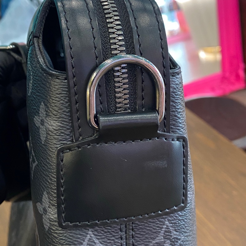 LV 路易威登 exploer黑花拼皮男士公文包 手提單肩斜挎包 附件:肩帶 尺寸:36*35 。-6