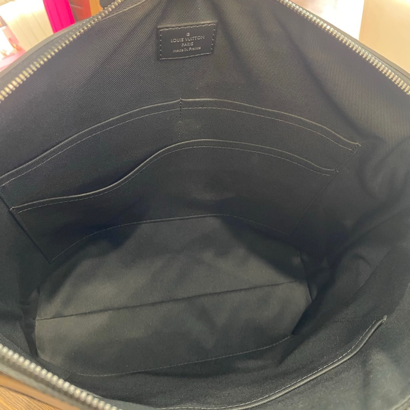 LV 路易威登 exploer黑花拼皮男士公文包 手提單肩斜挎包 附件:肩帶 尺寸:36*35 。-8