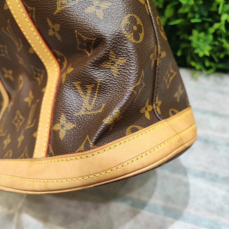 louis Vuitton Bucket GM-8