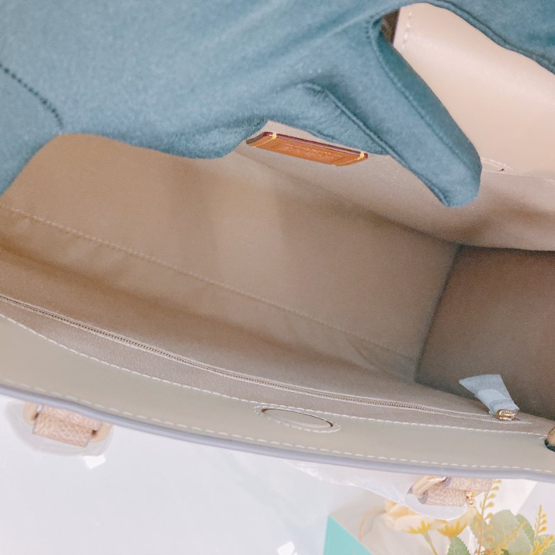 MS0657 Coach 蔻馳經營花紋單肩包包 Maggie Signature Tote Beige-12