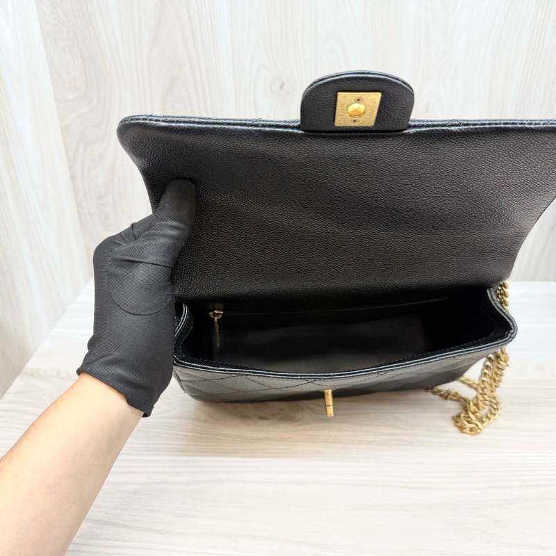 CHANEL✨超美🫶🏼黑荔枝牛皮愛心調節釦包AS3921-11