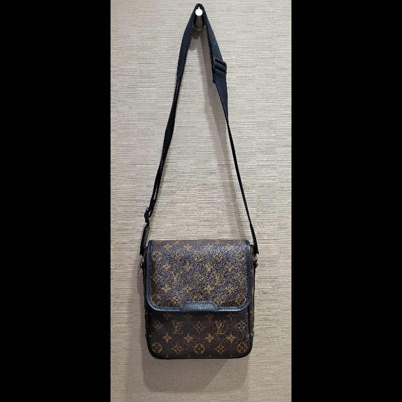 LOUIS VUITTON斜背包-0