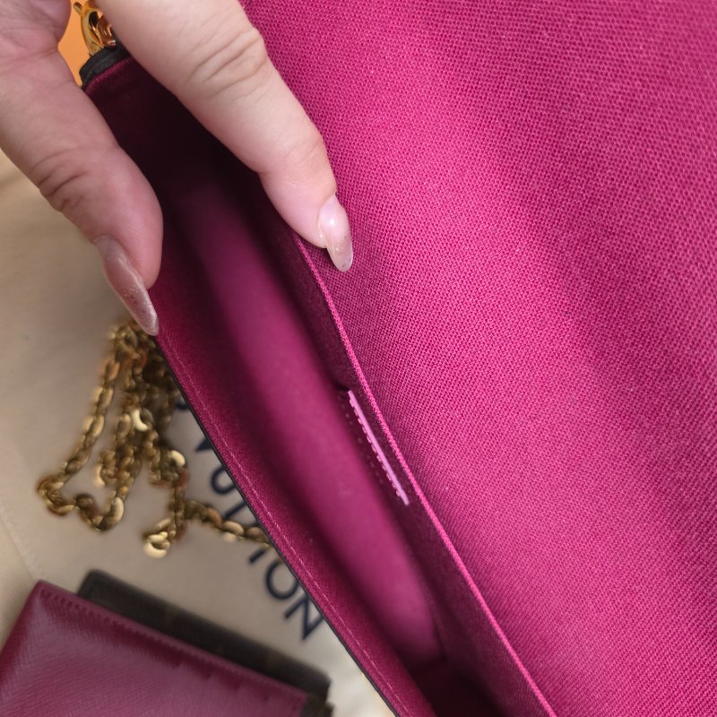 母親節禮物精選降價 近新芯片款 LV原信封式 3合1 鏈條包 /法國製/LV原廠盒、LV原廠防塵套,LV原廠紙袋-26