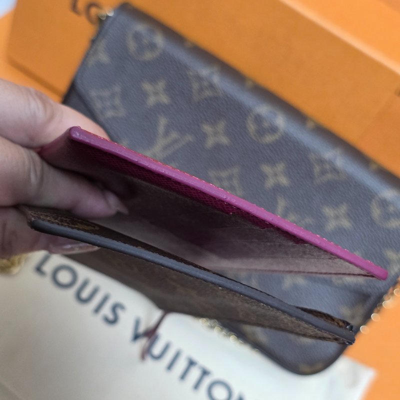 母親節禮物精選降價 近新芯片款 LV原信封式 3合1 鏈條包 /法國製/LV原廠盒、LV原廠防塵套,LV原廠紙袋-41