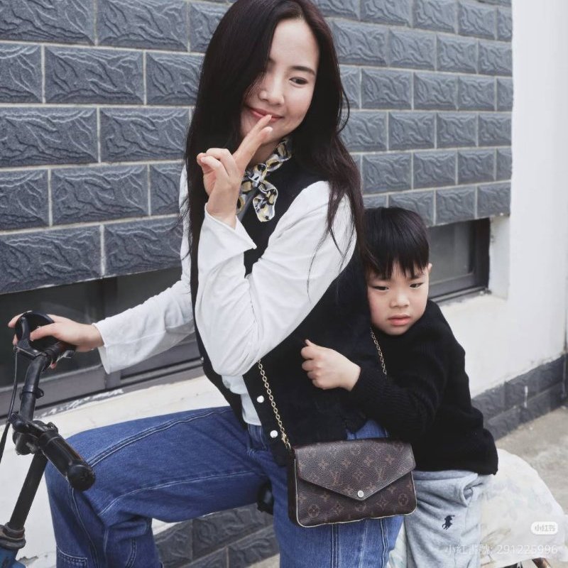 母親節禮物精選降價 近新芯片款 LV原信封式 3合1 鏈條包 /法國製/LV原廠盒、LV原廠防塵套,LV原廠紙袋-46