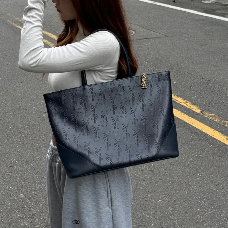 【極新🎁】 YSL 聖羅蘭 “YSL壓紋老花” 肩背包 （專櫃98,000）-13