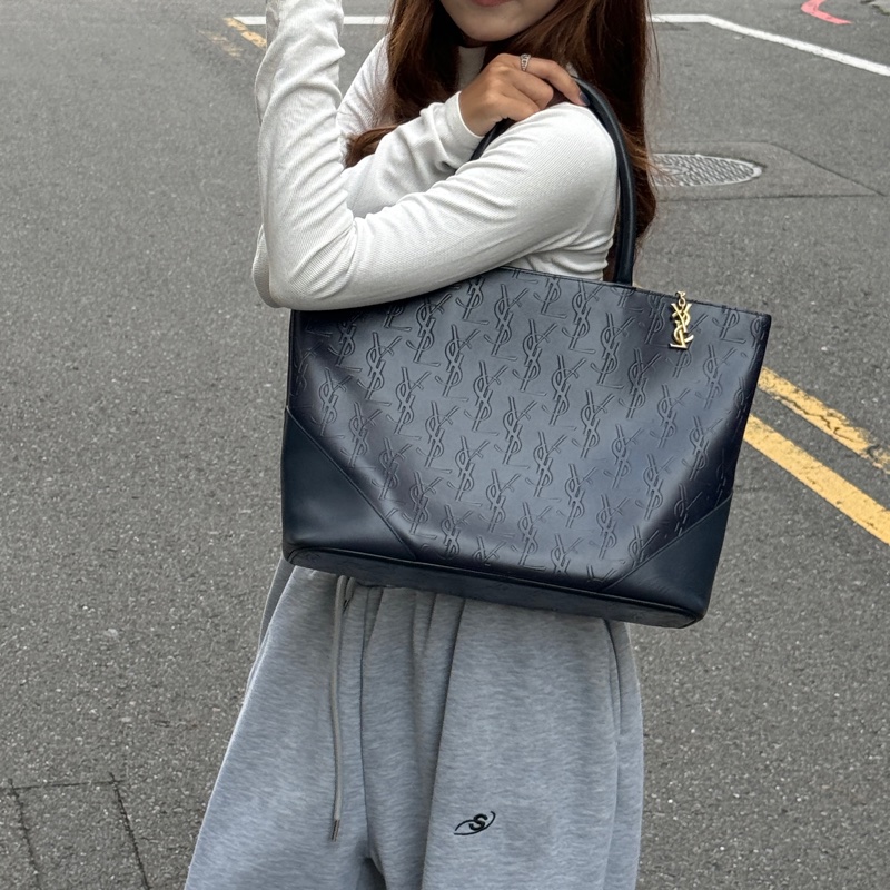 【極新🎁】 YSL 聖羅蘭 “YSL壓紋老花” 肩背包 （專櫃98,000）-21