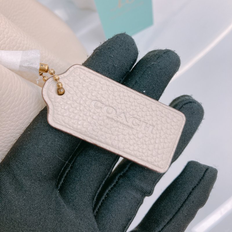 MS0658 Coach 蔻馳兩用包包 Lana Shoulder Bag Calfskin Ivory-12