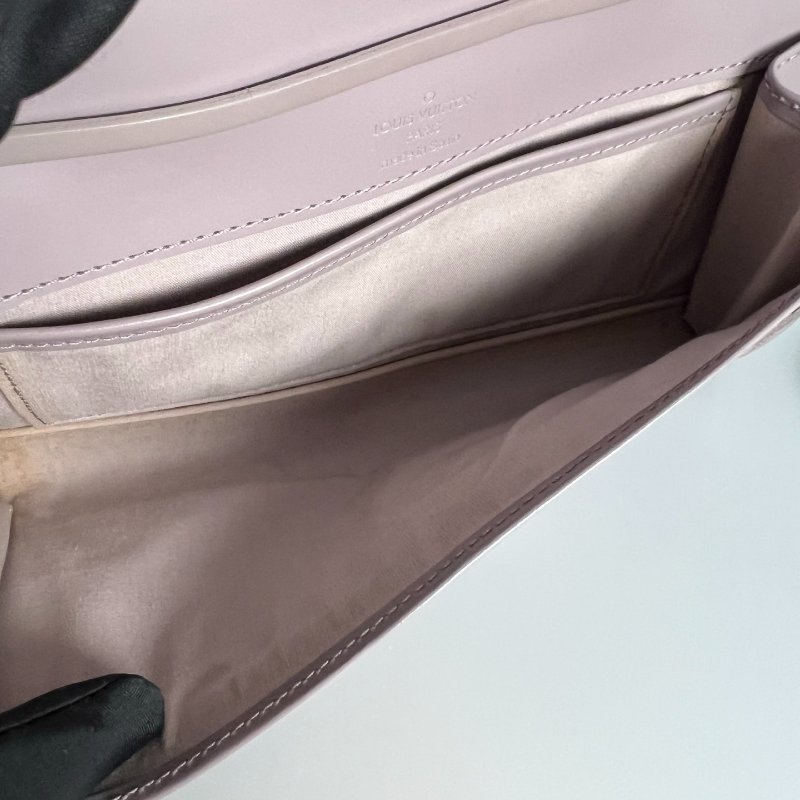 LV M5273B/紫色水波紋WOC肩背包-6