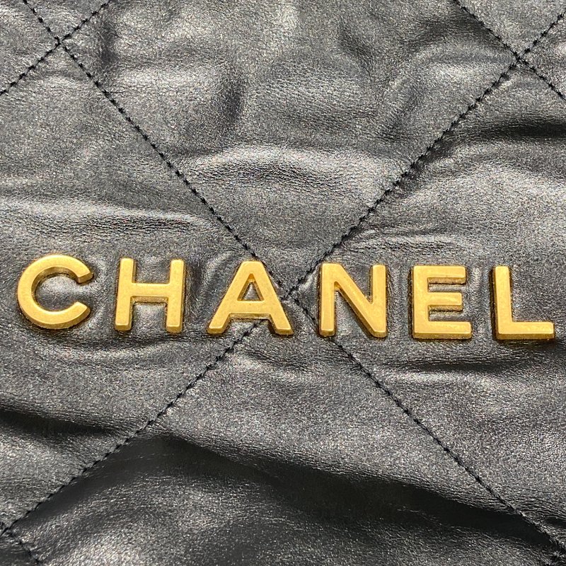 CHANEL 香奈兒 22 HANDBAG 亮面小牛皮 黑色 金釦-15