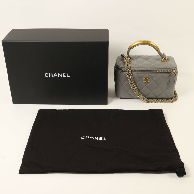 CHANEL 羊皮皮革Vanity Case金扣鏈帶手挽肩背兩用袋-8