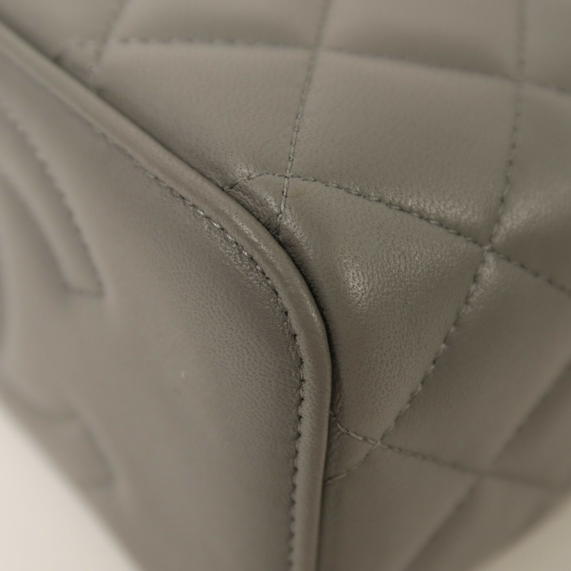 CHANEL 羊皮皮革Vanity Case金扣鏈帶手挽肩背兩用袋-12