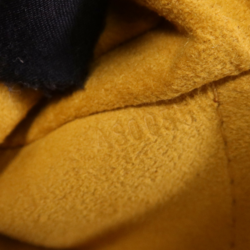 LOUIS VUITTON Monogram Denim Flat Shopper金扣手挽袋-6