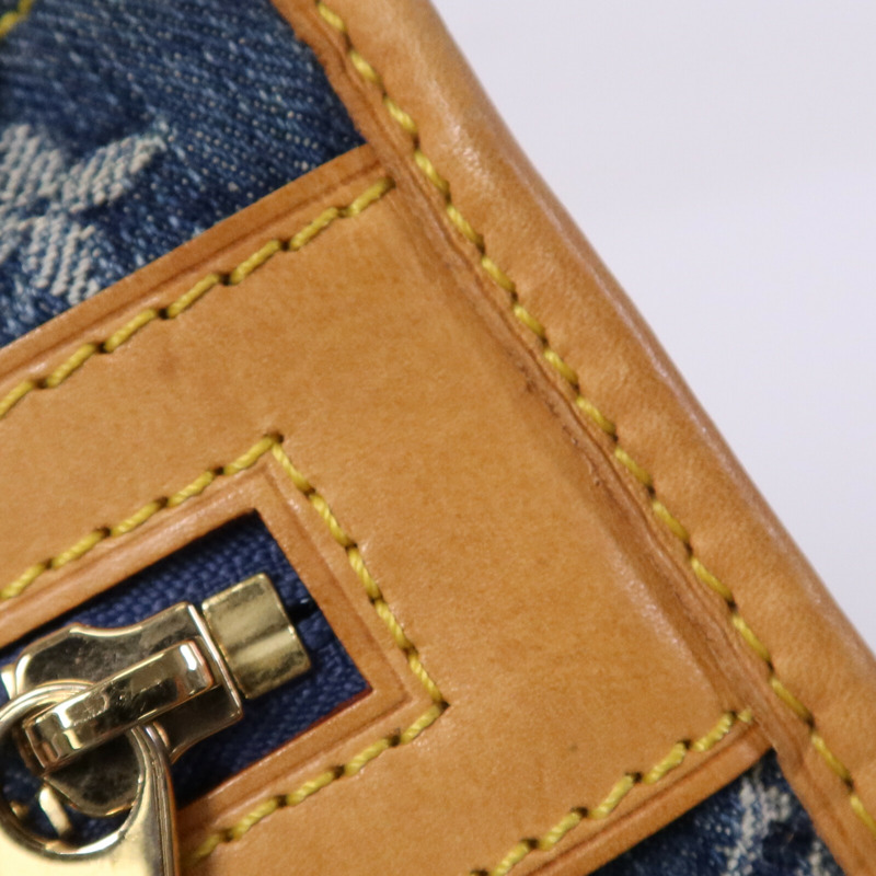 LOUIS VUITTON Monogram Denim Flat Shopper金扣手挽袋-16