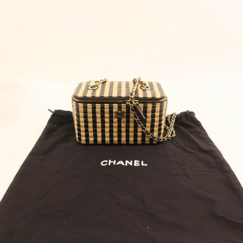 CHANEL Raffia Vanity Case金扣鏈帶肩背袋-9