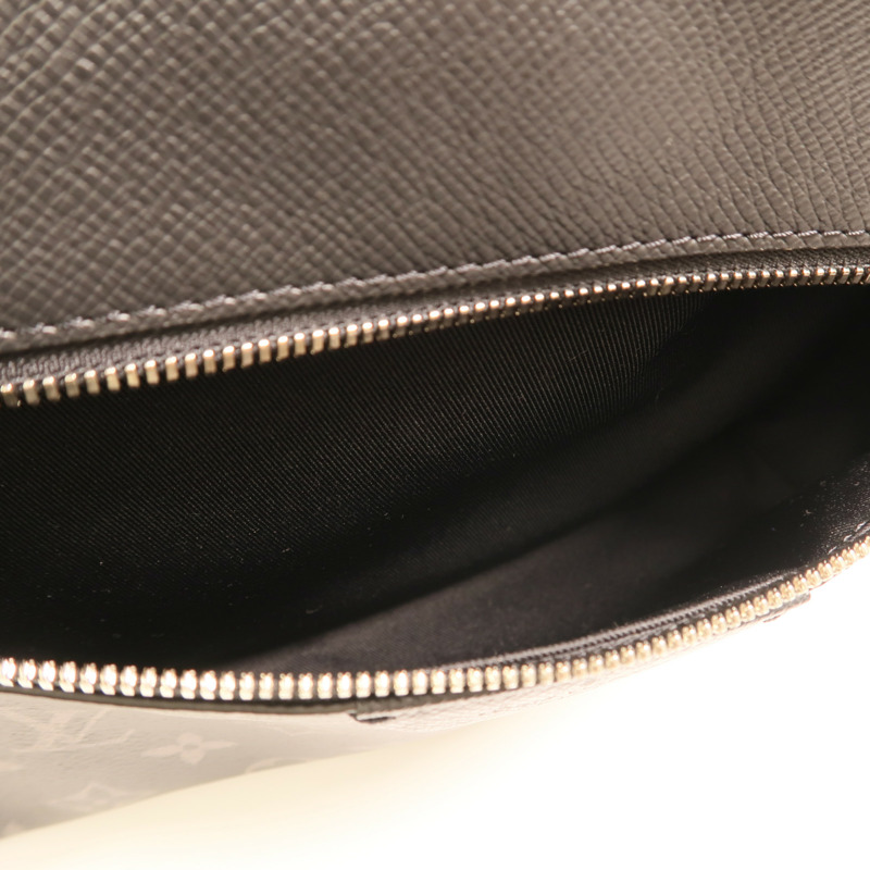 LOUIS VUITTON Taigarama Discovery Backpack銀扣背包-6