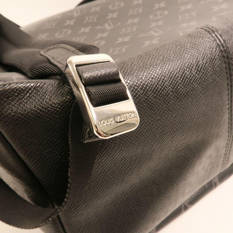 LOUIS VUITTON Taigarama Discovery Backpack銀扣背包-10
