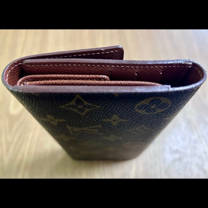 近新極美／LV／三折層長夾／內有按扣零錢包-5