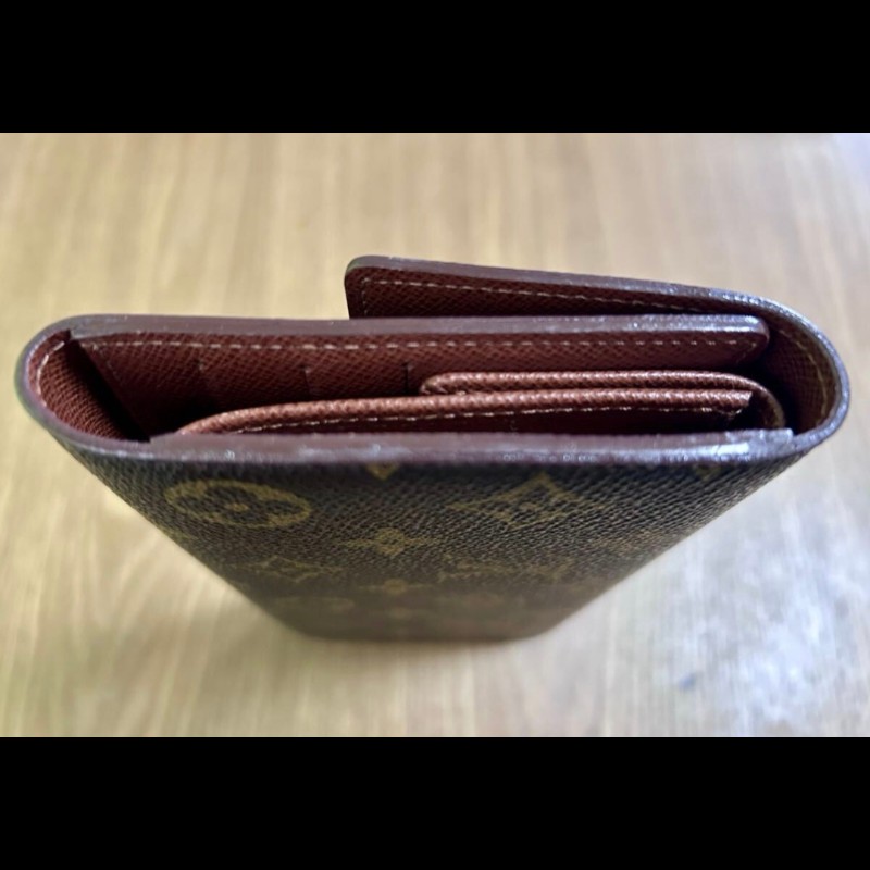 近新極美／LV／三折層長夾／內有按扣零錢包-6