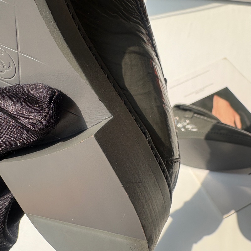 Chanel 灰油蠟皮樂福鞋-4