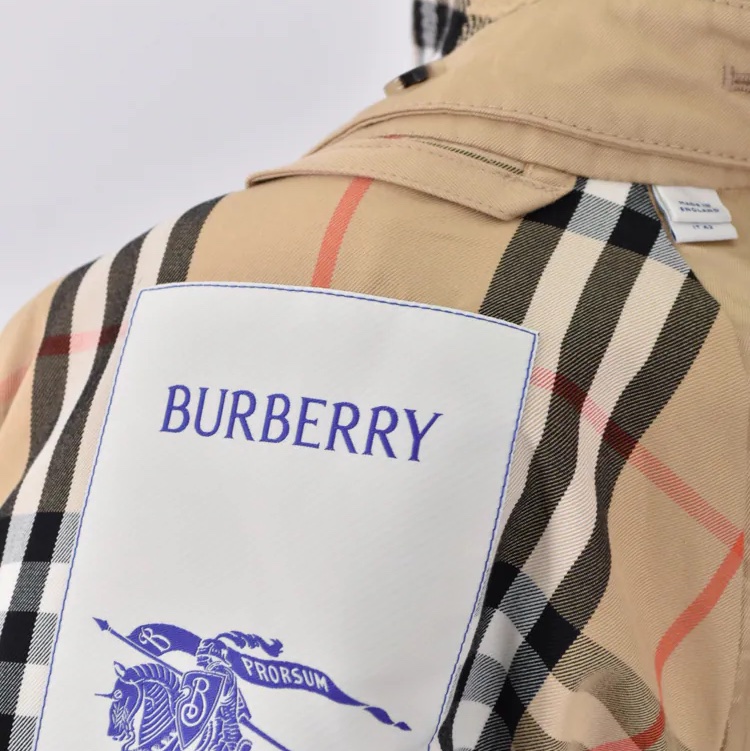 Burberry經典色風衣UK10-7