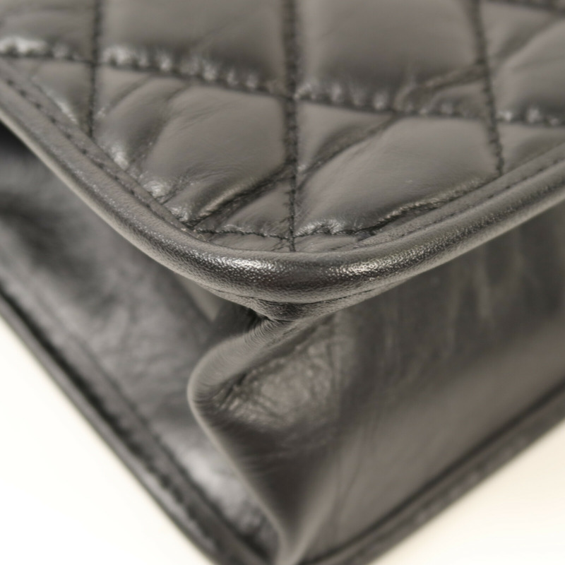 CHANEL 羊皮皮革23S Graphic Catch Small Shopping Bag金扣鏈帶肩背袋-11