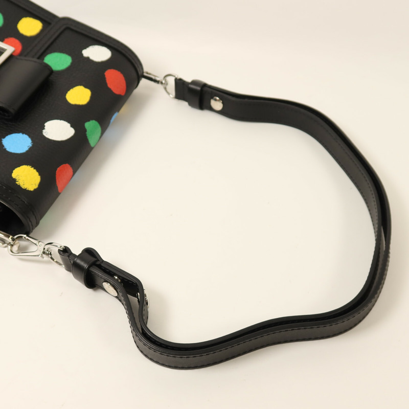 LOUIS VUITTON 牛皮皮革LV X YK Dauphine Mini銀扣肩背袋-6