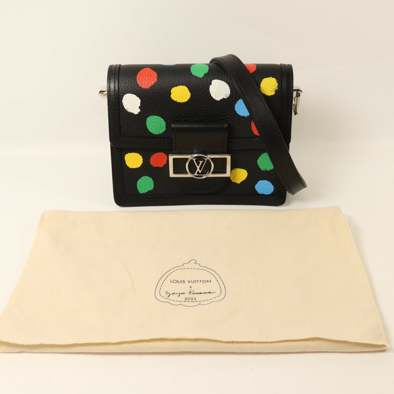 LOUIS VUITTON 牛皮皮革LV X YK Dauphine Mini銀扣肩背袋-7