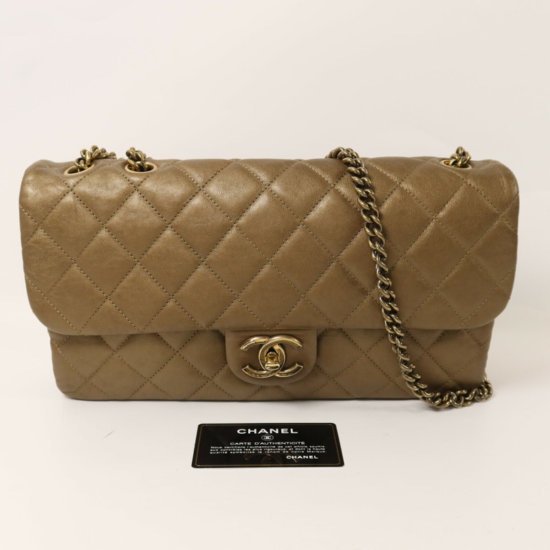 CHANEL 牛皮皮革Chain Shoulder金扣鏈帶肩背袋-10