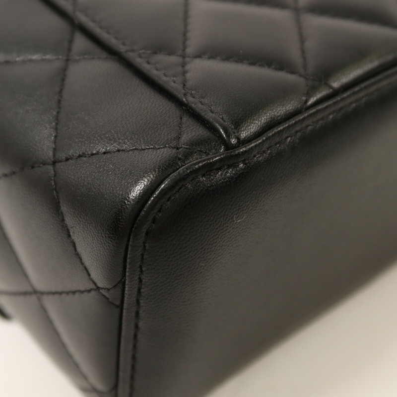 CHANEL 羊皮皮革Vanity Case金扣鏈帶手挽肩背兩用袋-9