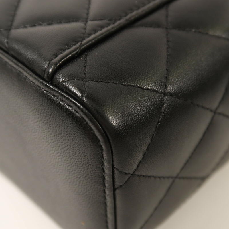 CHANEL 羊皮皮革Vanity Case金扣鏈帶手挽肩背兩用袋-10