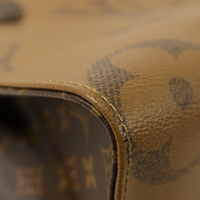 LOUIS VUITTON Monogram Giant/Monogram Reverse On The Go MM金扣手挽肩背兩用袋-6