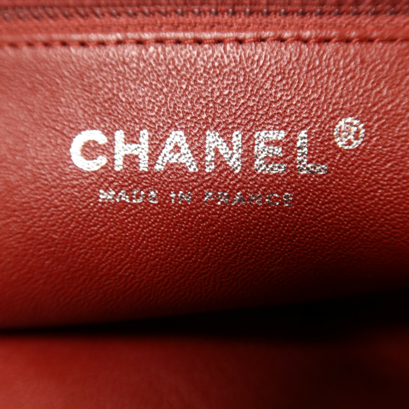 CHANEL 牛皮皮革Clutch銀扣手拿包-7