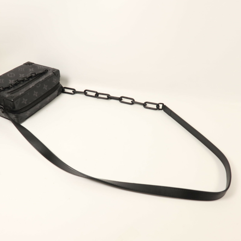 LOUIS VUITTON Monogram Eclipse Mini Soft Trunk肩背袋-7
