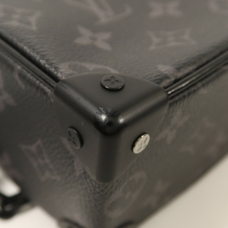 LOUIS VUITTON Monogram Eclipse Mini Soft Trunk肩背袋-11