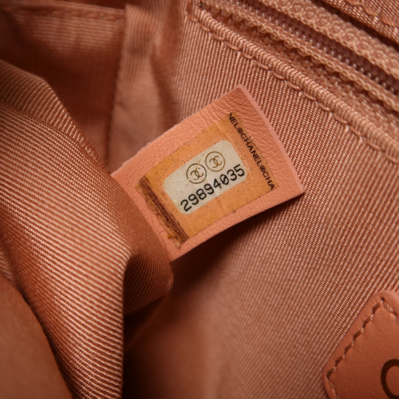 CHANEL 牛皮皮革Camera Shoulder Bag金扣鏈帶肩背袋-7