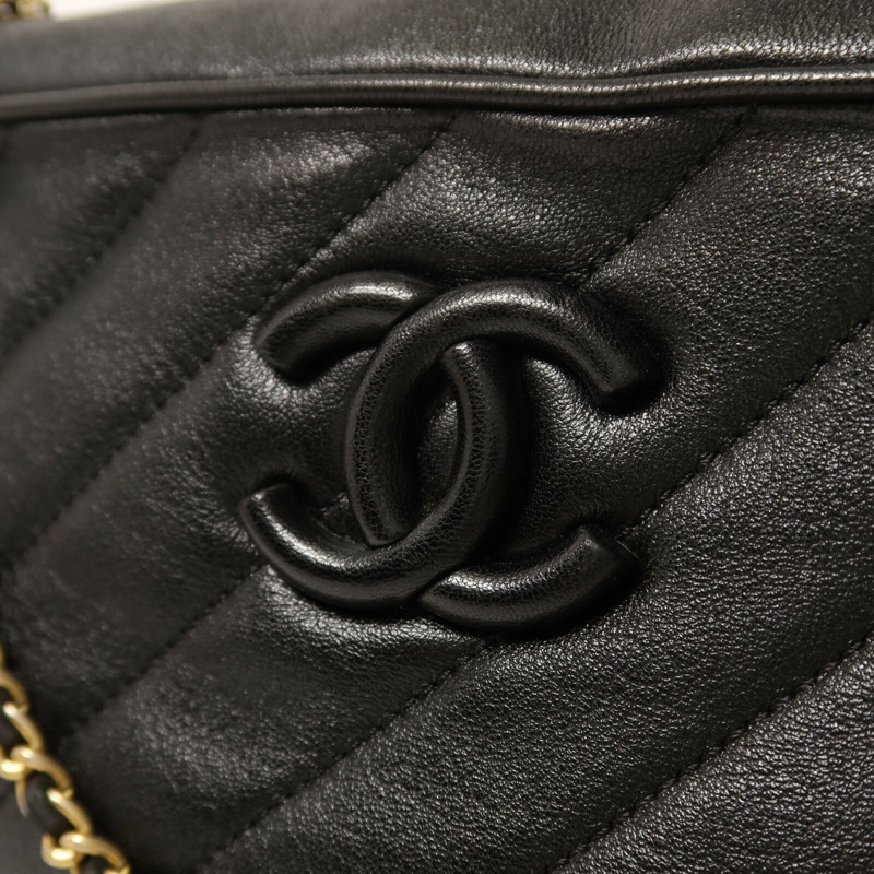 CHANEL 牛皮皮革Chain Shoulder金扣鏈帶肩背袋-10