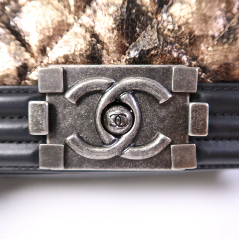 CHANEL 牛皮皮革Boy 20銀扣鏈帶肩背袋-6