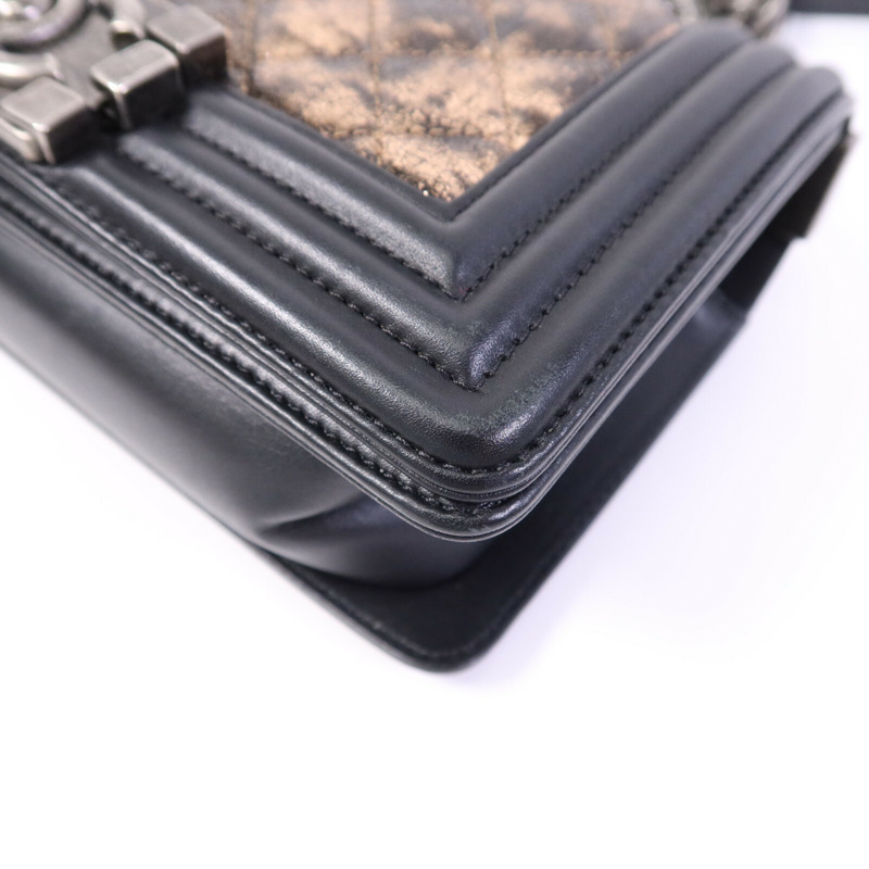 CHANEL 牛皮皮革Boy 20銀扣鏈帶肩背袋-10