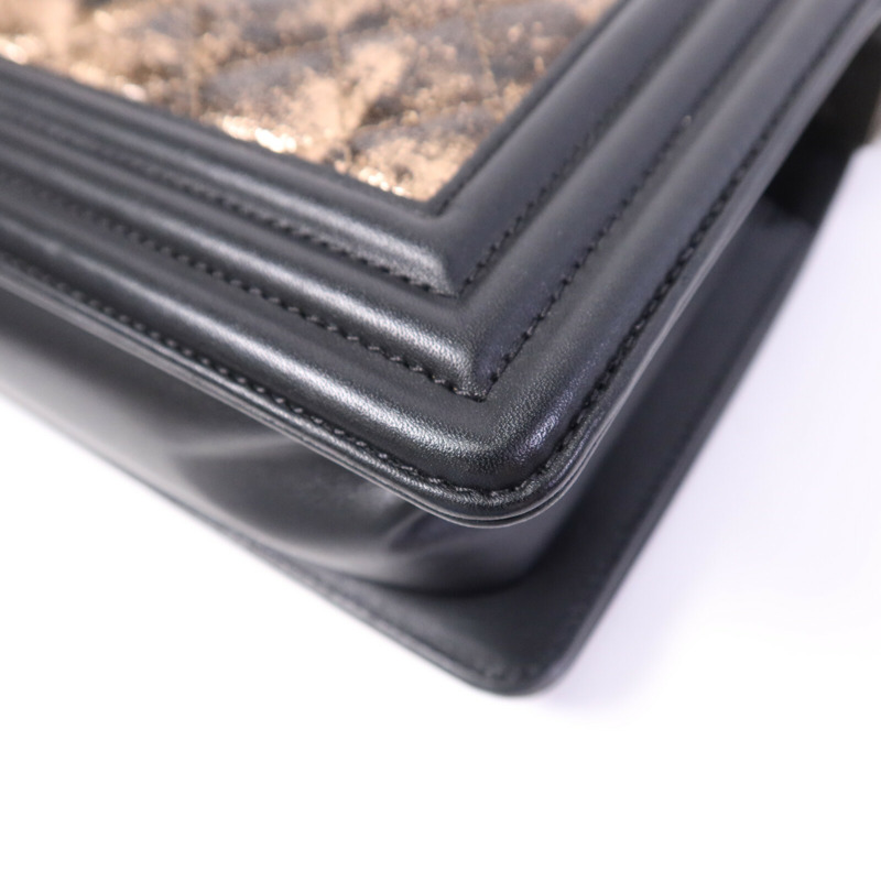 CHANEL 牛皮皮革Boy 20銀扣鏈帶肩背袋-12