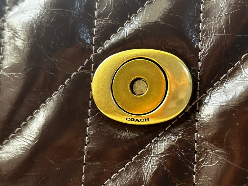 Coach 絎縫 Tabby  CAF55 肩背包-17