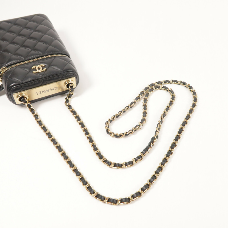 CHANEL 羊皮皮革Phone Case金扣鏈帶肩背袋-9