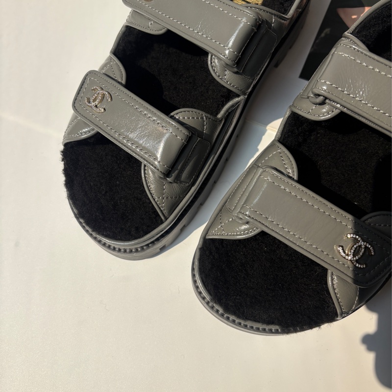 Chanel灰油蠟皮水鑽毛底二舅鞋-9
