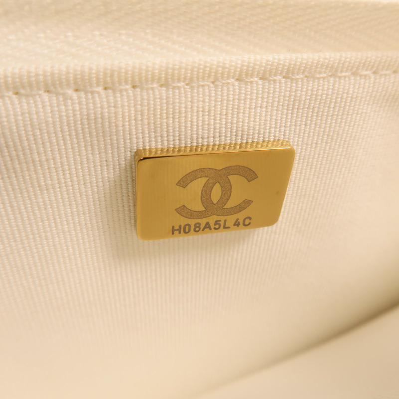 CHANEL 牛皮皮革WOC Wallet On Chain金扣鏈帶肩背袋-6