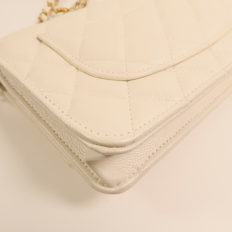 CHANEL 牛皮皮革WOC Wallet On Chain金扣鏈帶肩背袋-13