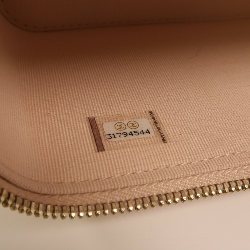 CHANEL 牛皮皮革Vanity Case金扣鏈帶肩背袋-6