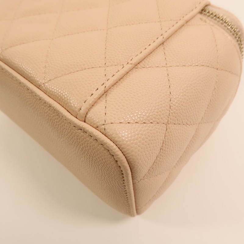 CHANEL 牛皮皮革Vanity Case金扣鏈帶肩背袋-13