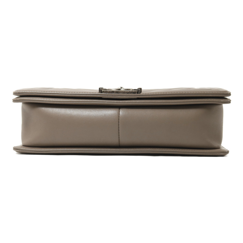 CHANEL 羊皮皮革Boy 28銀扣鏈帶肩背袋-3