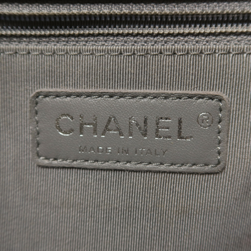 CHANEL 羊皮皮革Boy 28銀扣鏈帶肩背袋-5