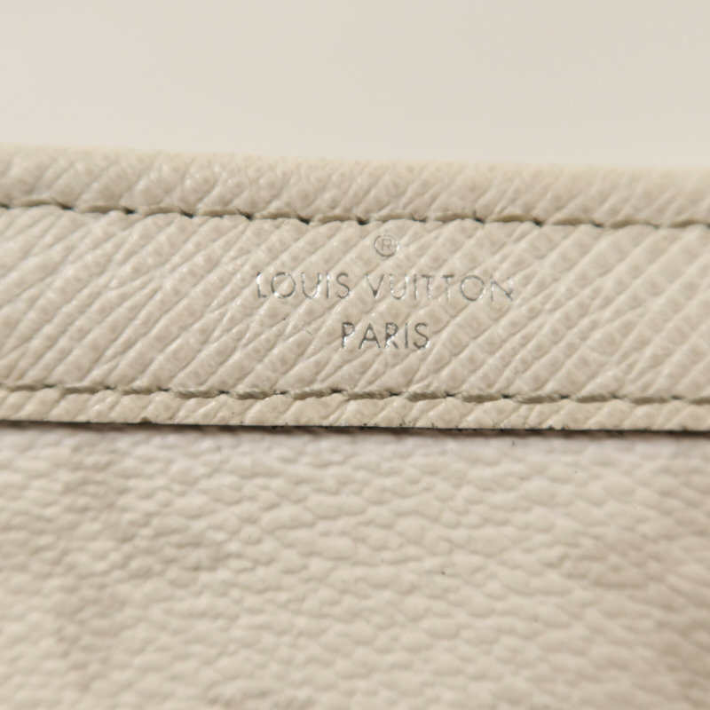 LOUIS VUITTON Taigarama Gaston銀扣肩背袋-5